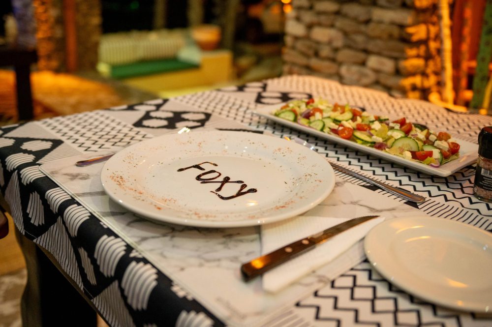 6.-Foxy-Crocodile-Dinner-Setup-scaled